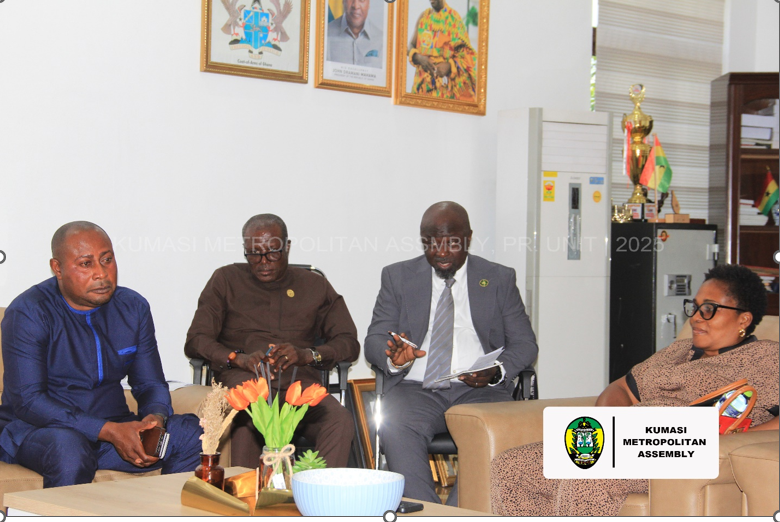 GUTA CONFERS WITH KUMASI MAYOR